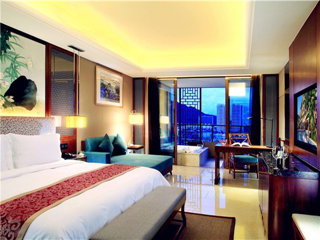 Four Seasons Ocean Courtyard Hotel Санья Екстер'єр фото